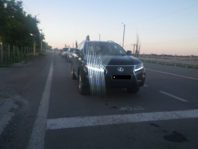 «Lexus RX350»  затримали прикордонники в КПВВ  «Каланчак»